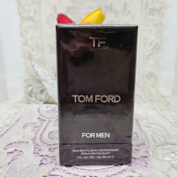 Tom Ford For Men Skin Revitalizing Concentrate NIB RARE - Picture 2 of 3